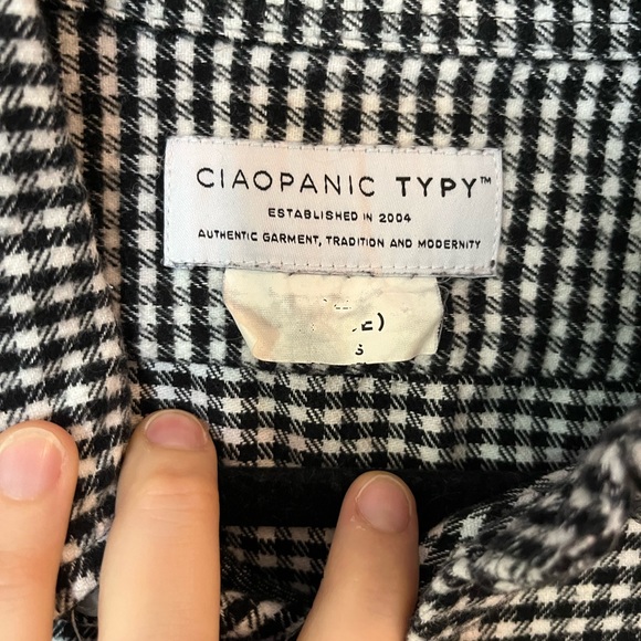 Black and white checked flannel - Picture 2 of 5